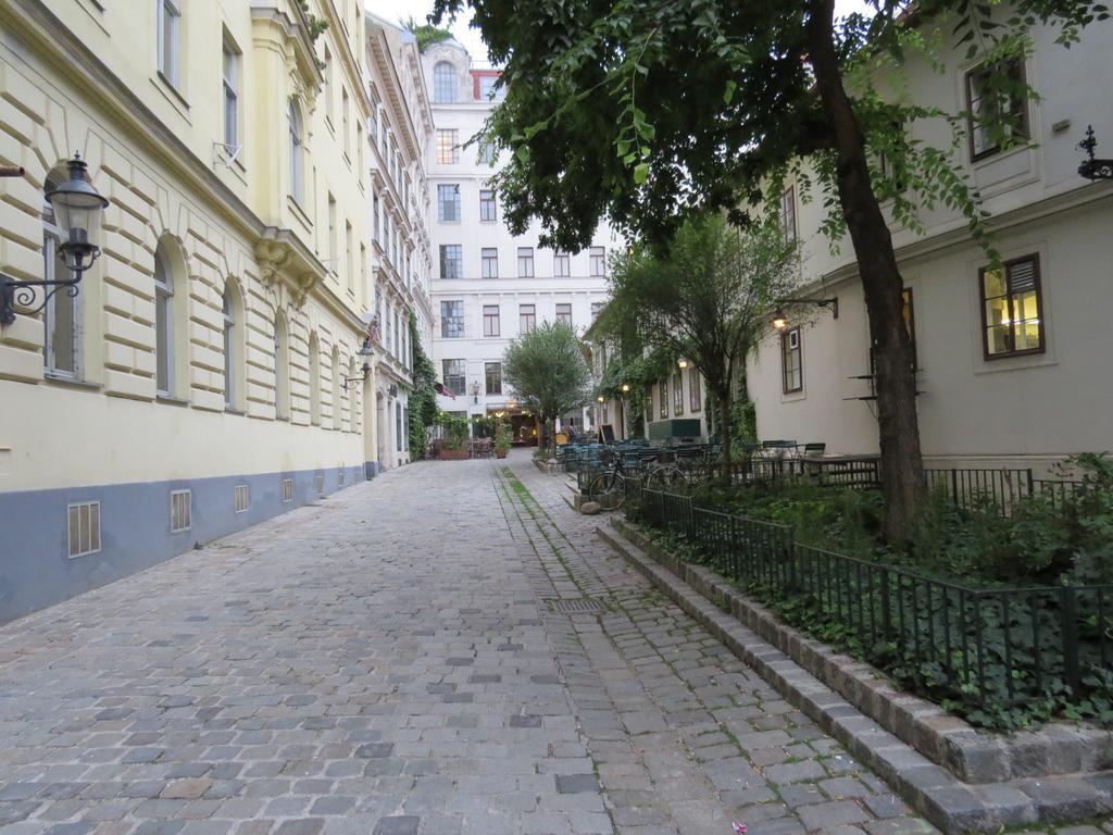 Ferienwohnungen Spittelberg Schrankgasse Βιέννη Δωμάτιο φωτογραφία